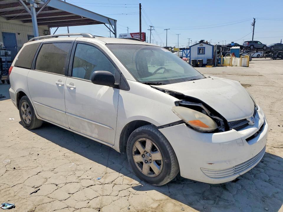 2004 Toyota Sienna le 7 Passenger