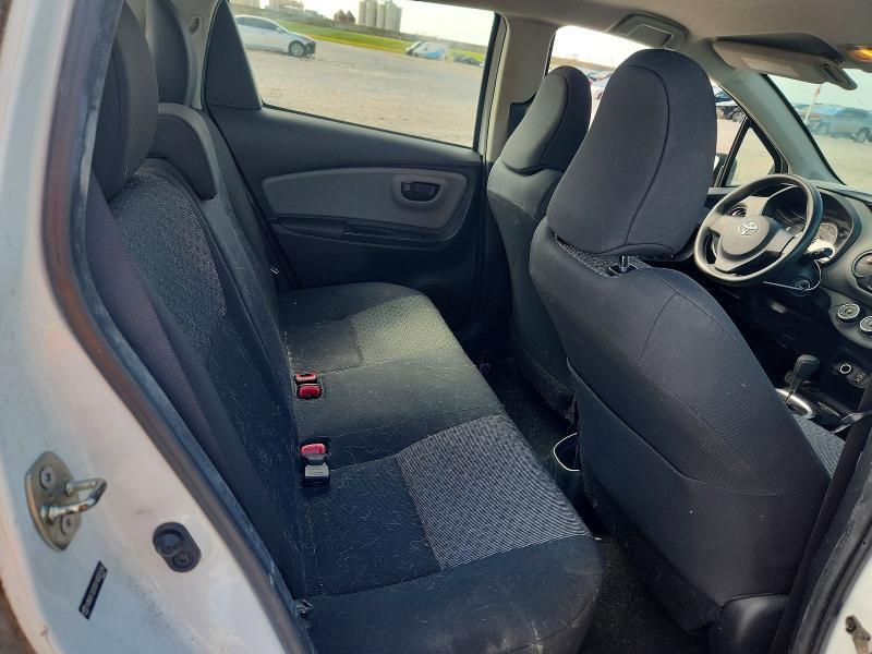2015 Toyota Yaris 5-door l
