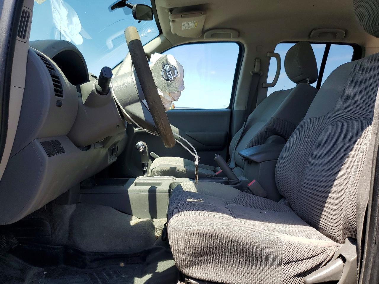 2012 Nissan Frontier S