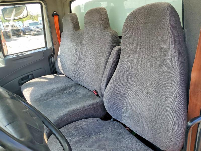 2017 International 4300 BOX Truck