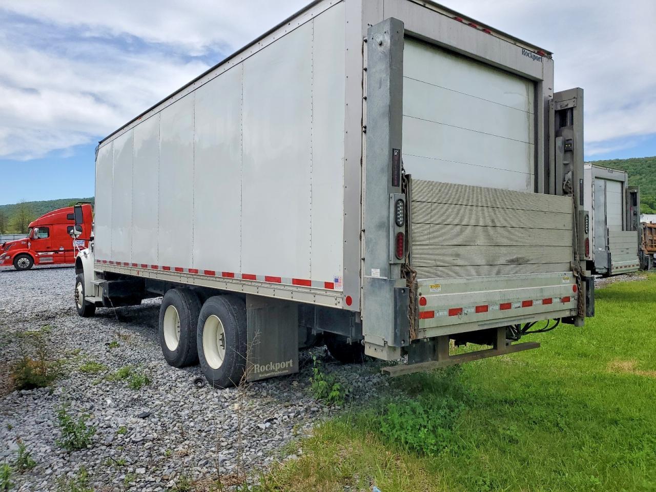 2022 Freightliner Business Class M2 Refrigerated BOX Truck