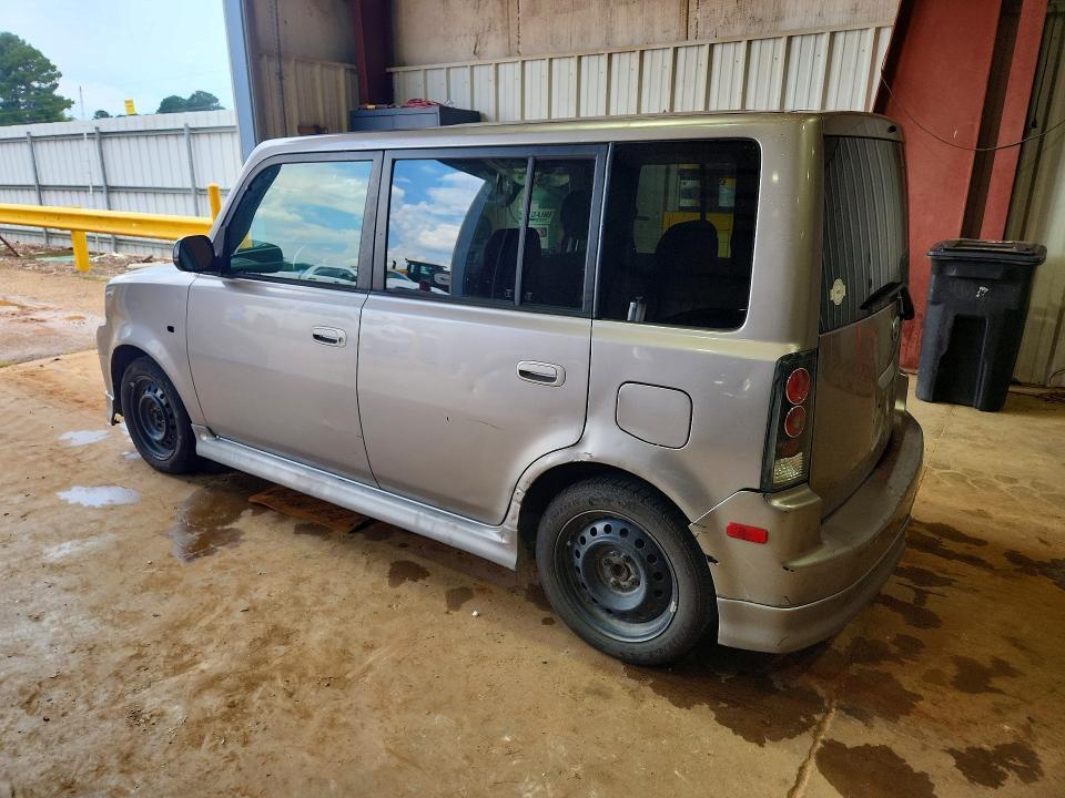 2005 Scion XB