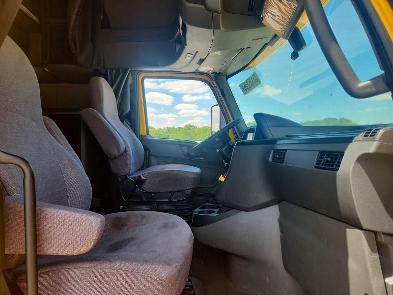 2020 International LT625 Semi Truck