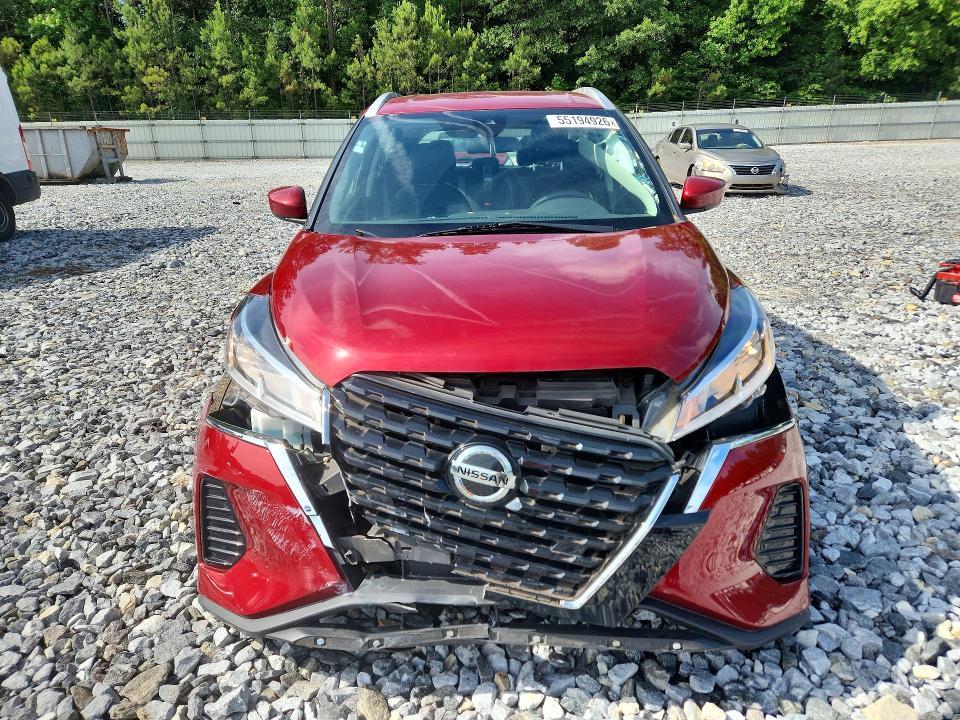 2021 Nissan Kicks sv