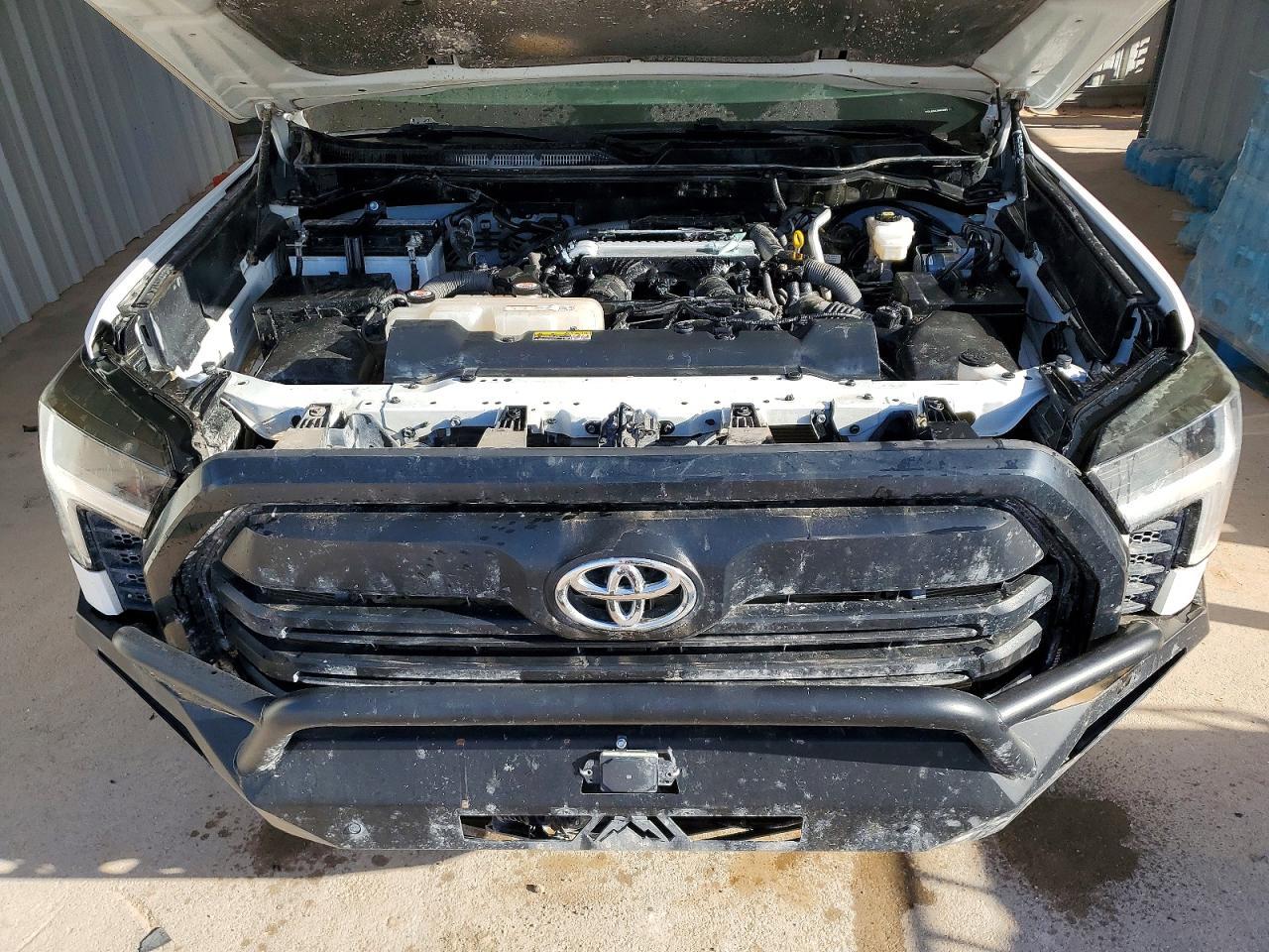 2022 Toyota Tundra SR5