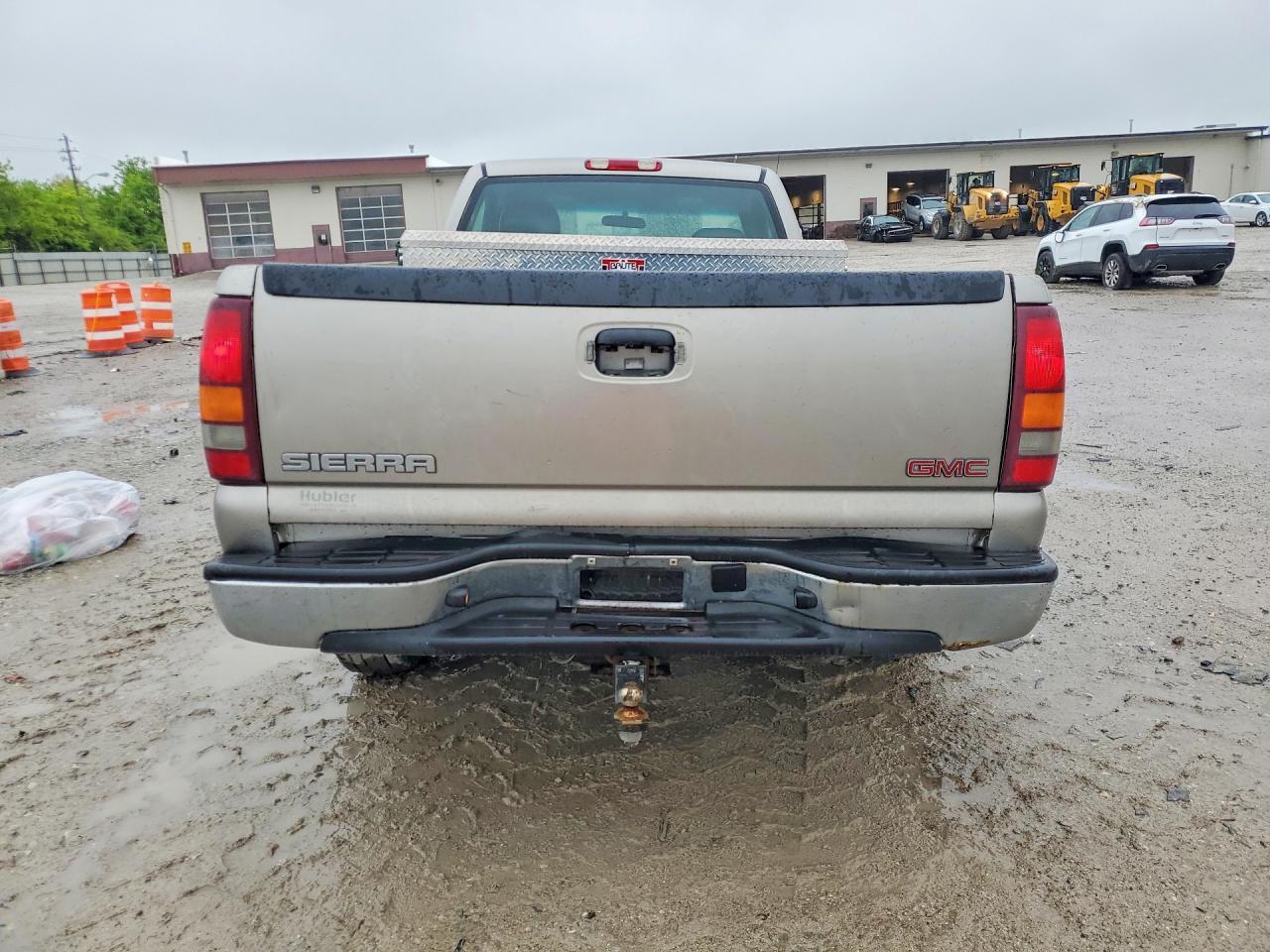 2002 GMC New Sierra C1500