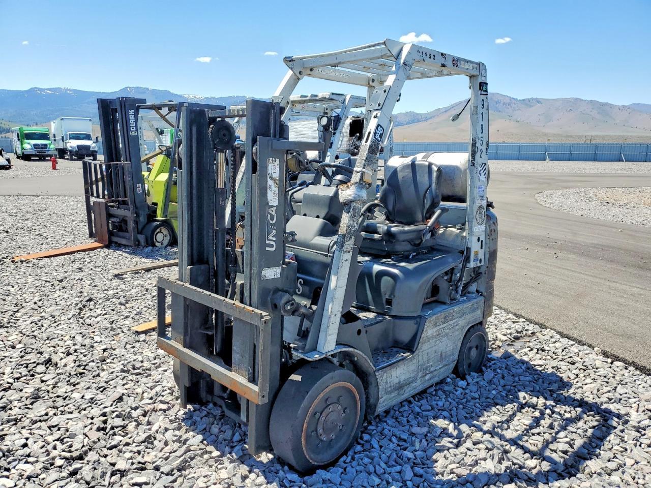2015 Unicariers 2015 Unicarriers Forklift