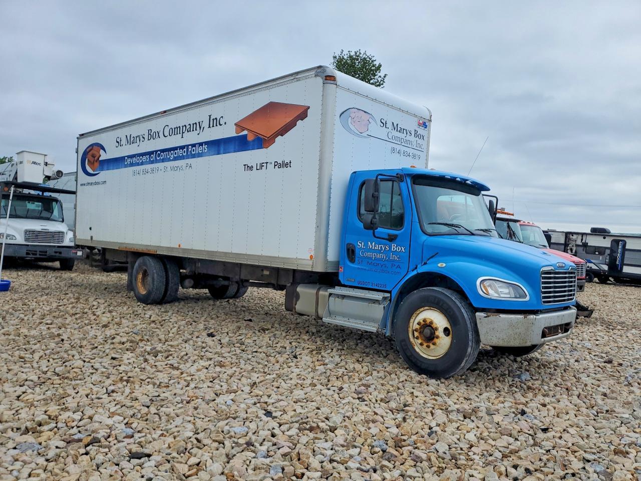 2011 Freightliner M2 106 MED-BOX Truck