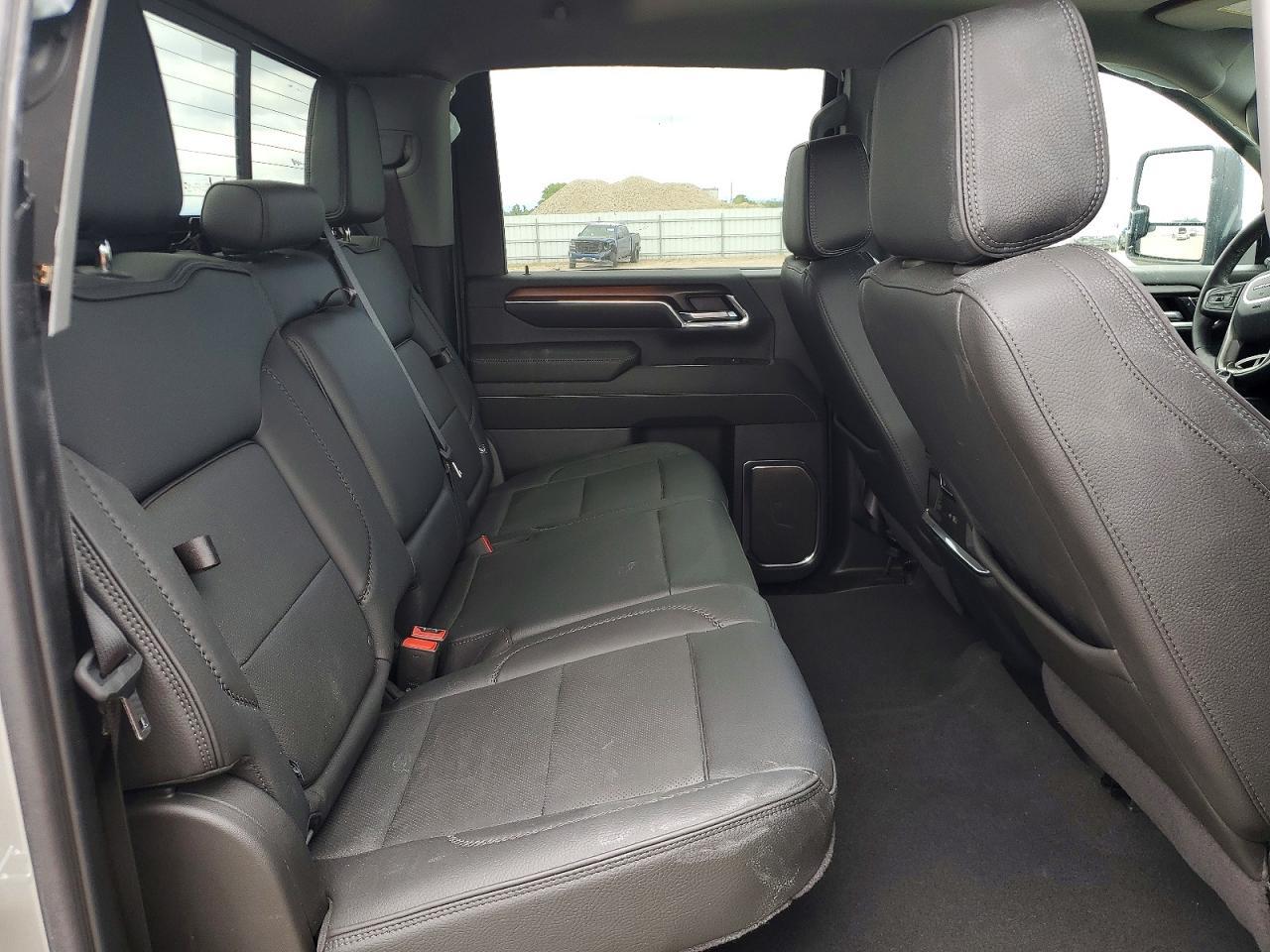 2024 GMC Sierra K3500 Denali