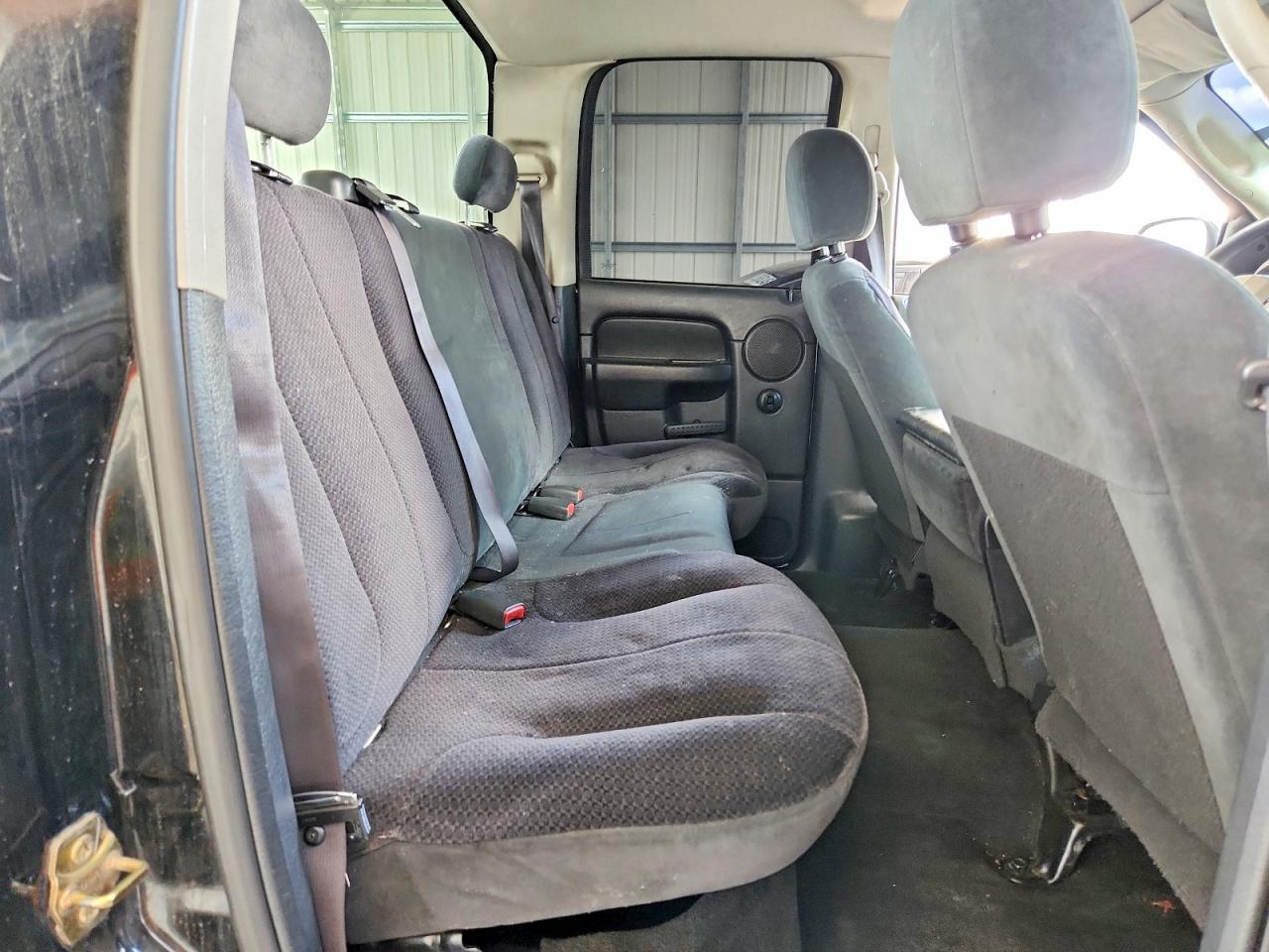 2005 Dodge RAM 1500 ST