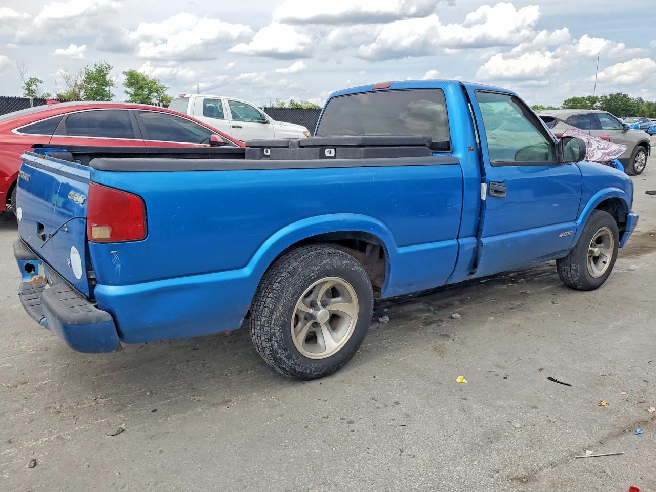 2000 Chevrolet S Truck S10