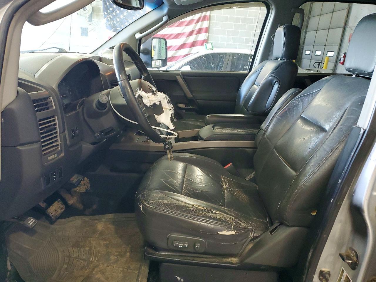 2004 Nissan Titan XE