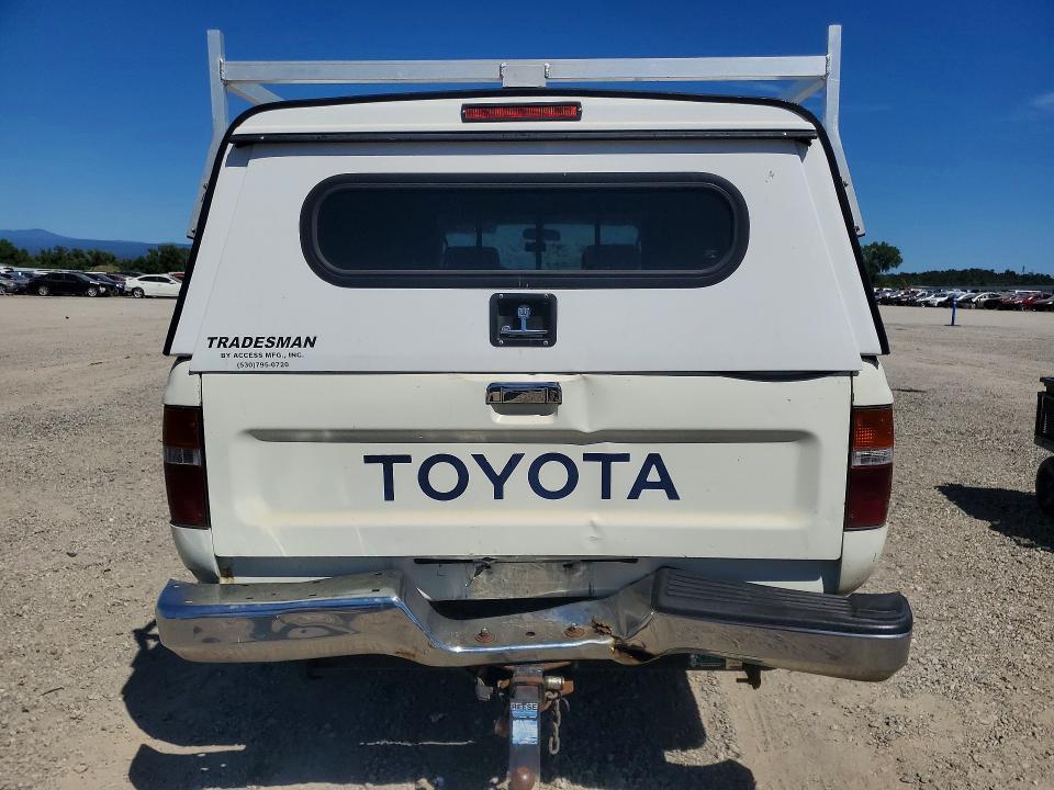 1993 Toyota Pickup Deluxe