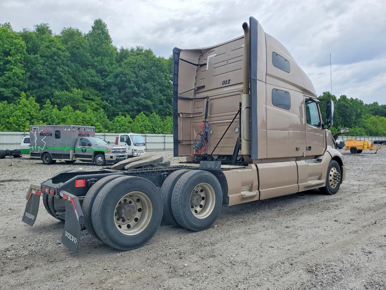 2020 Volvo VN VNL-Semi Truck