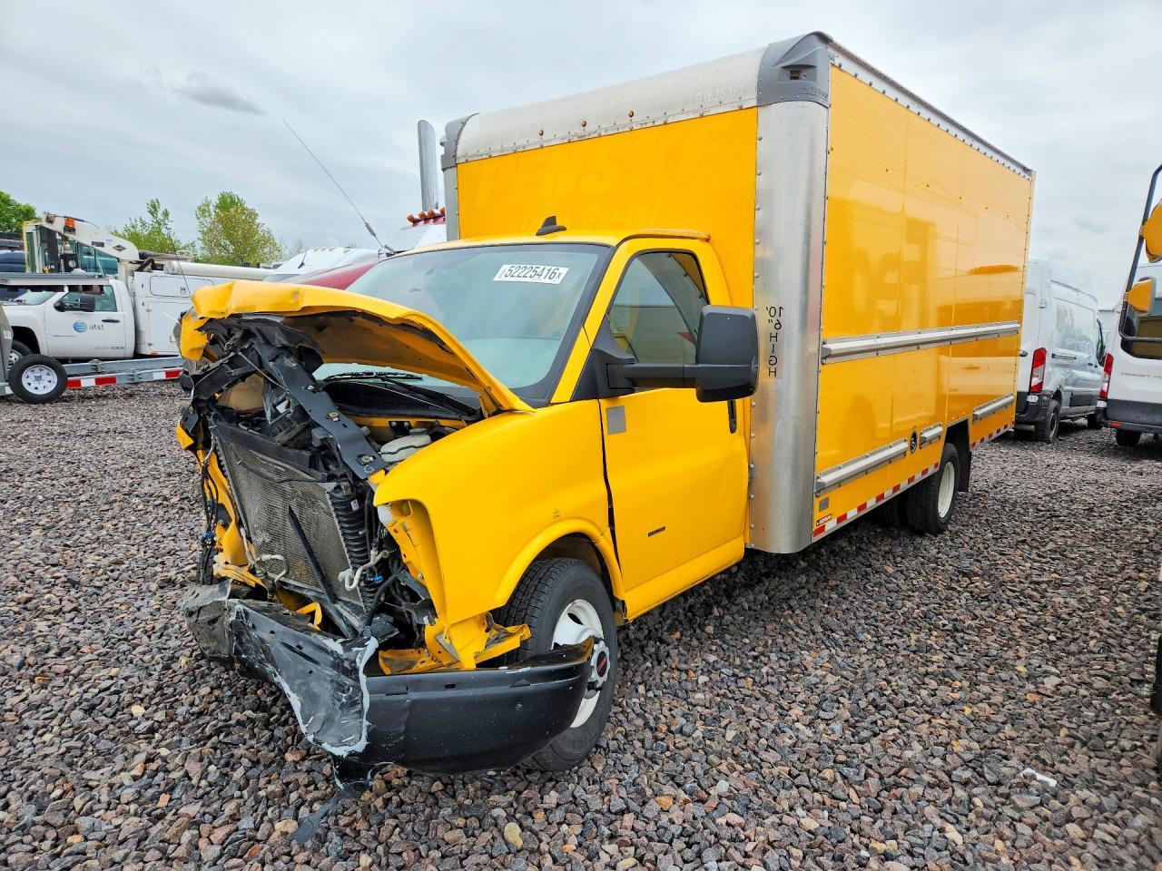 2023 GMC Savana BOX Truck