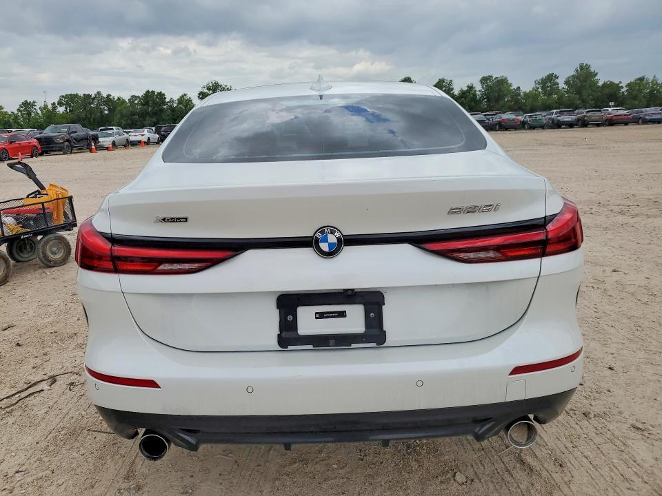 2024 BMW 228xi