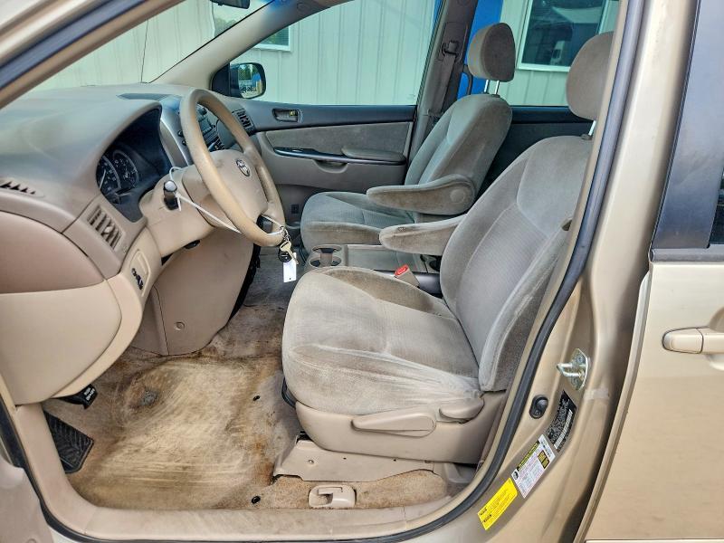 2007 Toyota Sienna ce 7-passenger