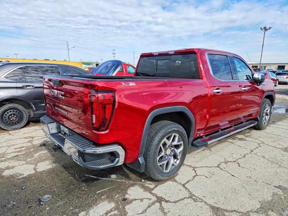 2022 GMC Sierra K1500 SLT