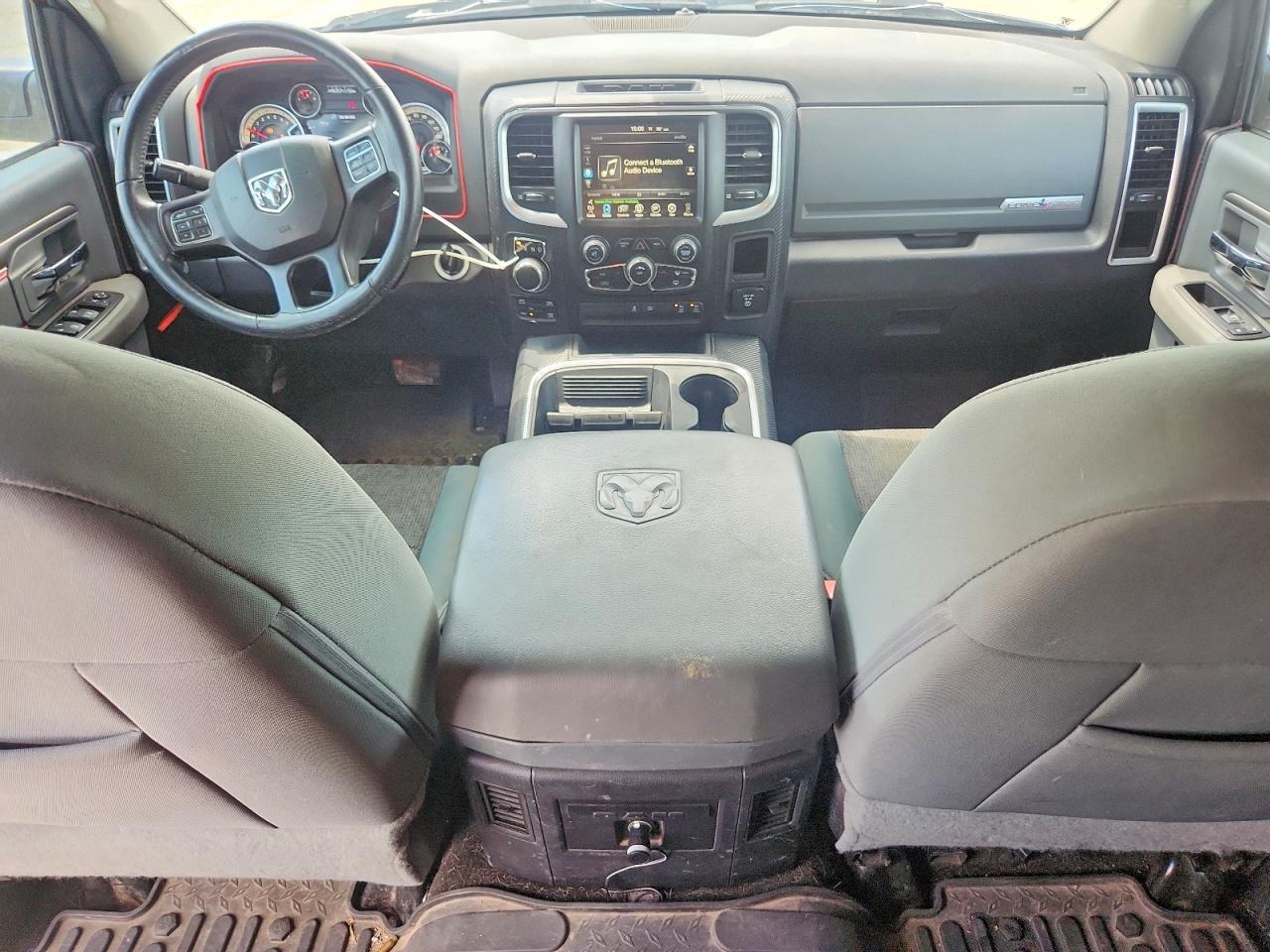 2016 Dodge Ram 1500 slt