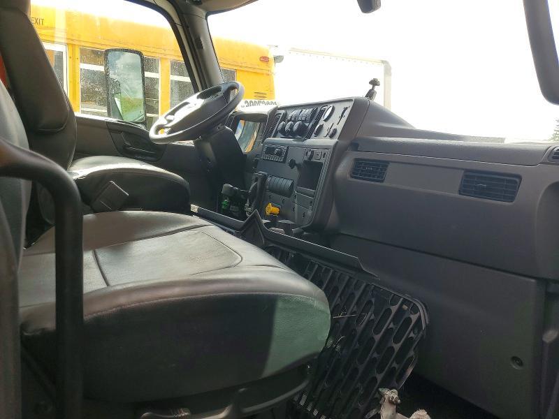 2024 International MV607 BOX Truck