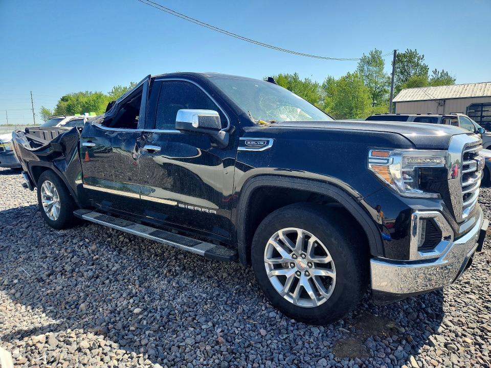 2020 GMC Sierra K1500 slt
