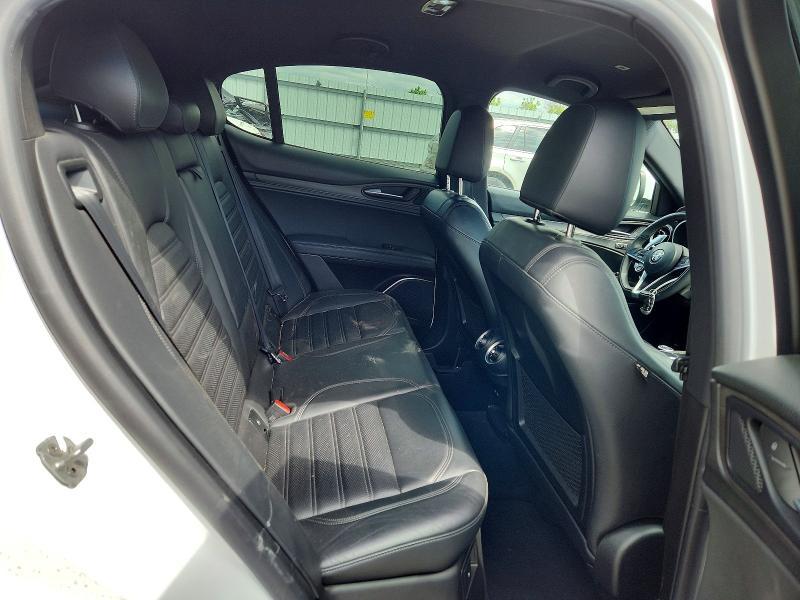2018 Alfa Romeo Stelvio ti Sport