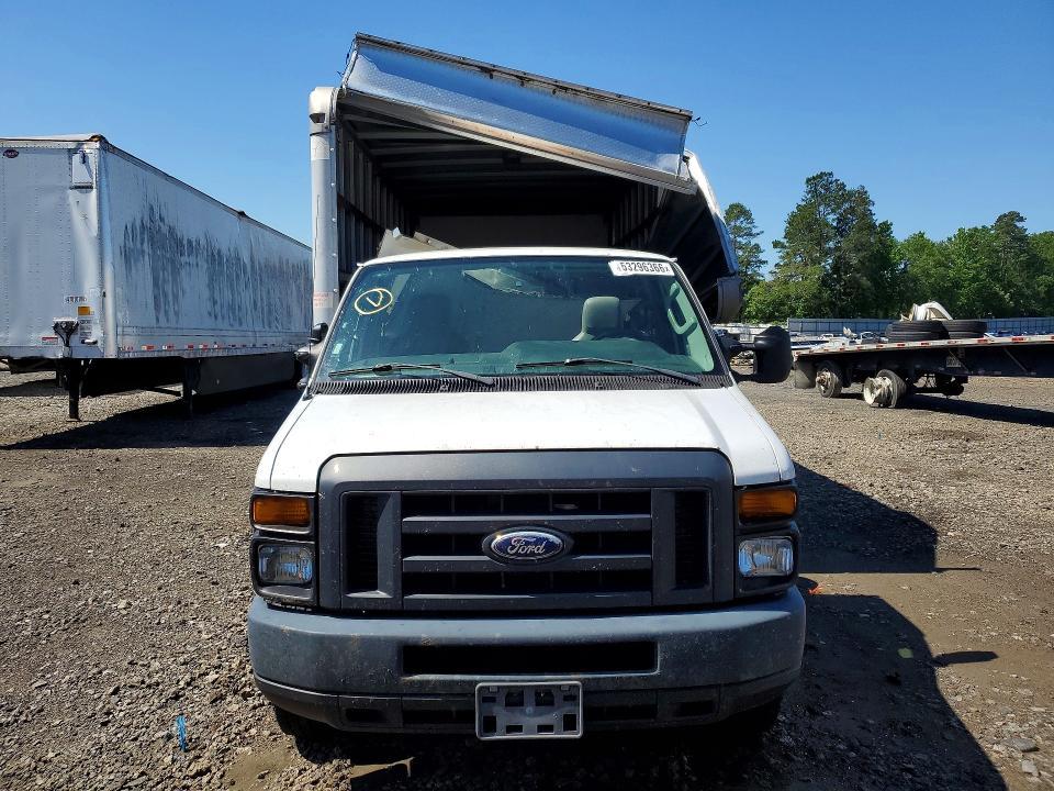 2016 Ford Econoline E350