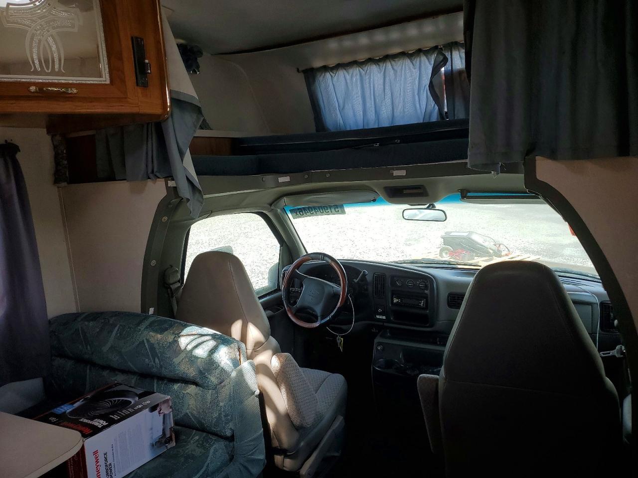 2000 Coachmen Catalina