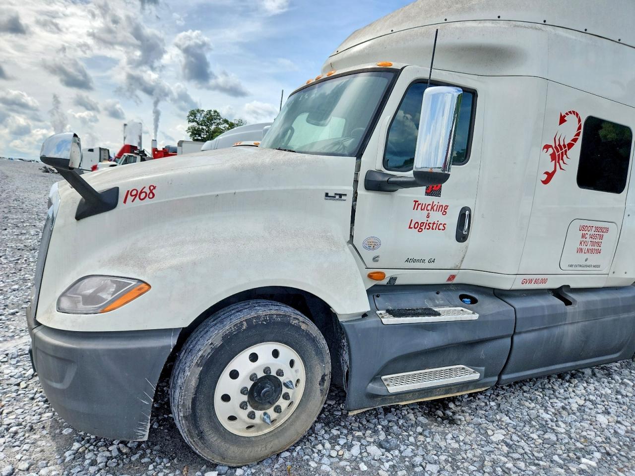 2020 International LT625