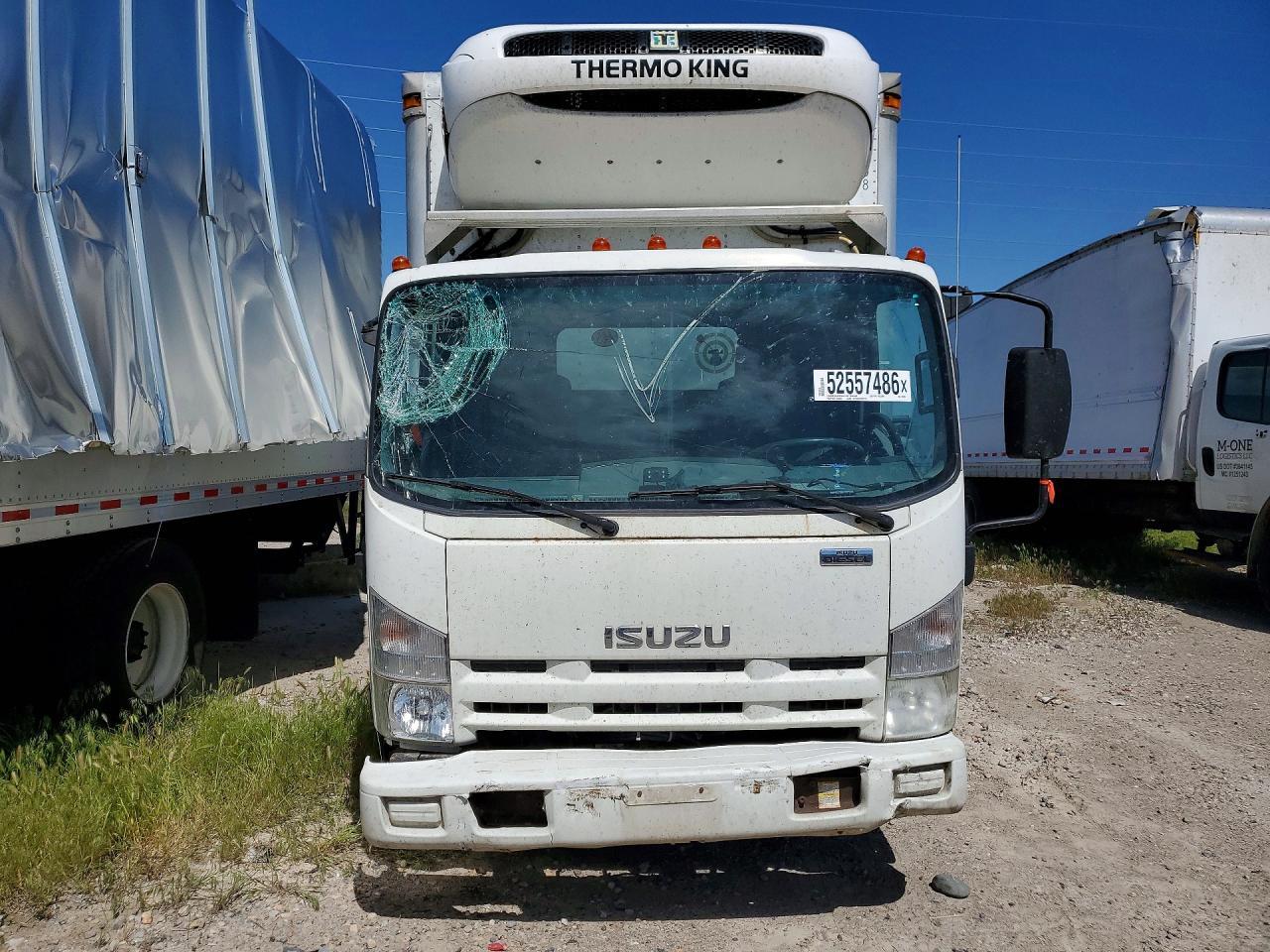 2014 Isuzu NRR Refrigerated BOX Truck