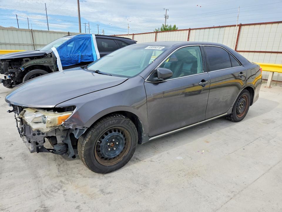 2014 Toyota Camry le