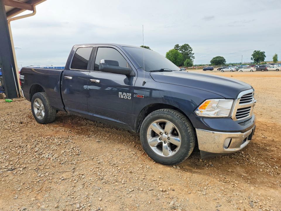 2015 Dodge RAM 1500 SLT
