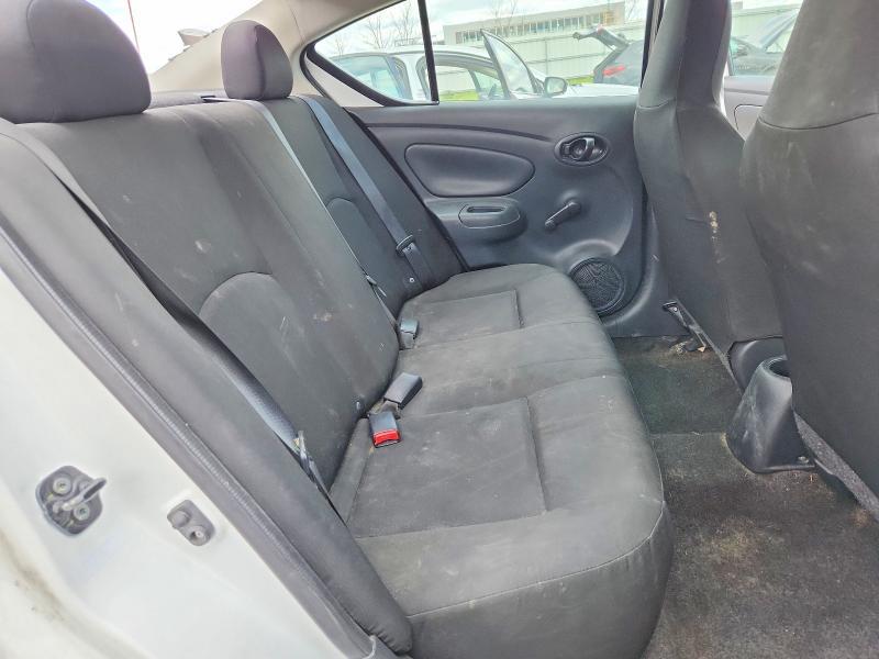 2016 Nissan Versa 1.6 s