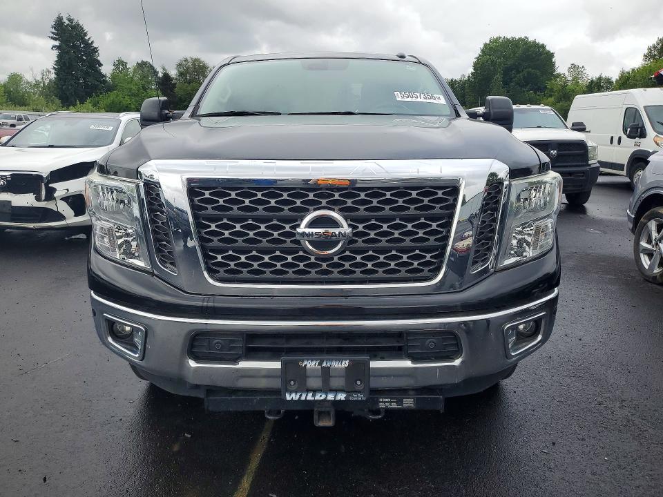 2017 Nissan Titan XD SV