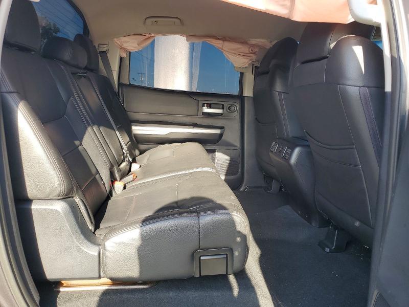 2015 Toyota Tundra SR5