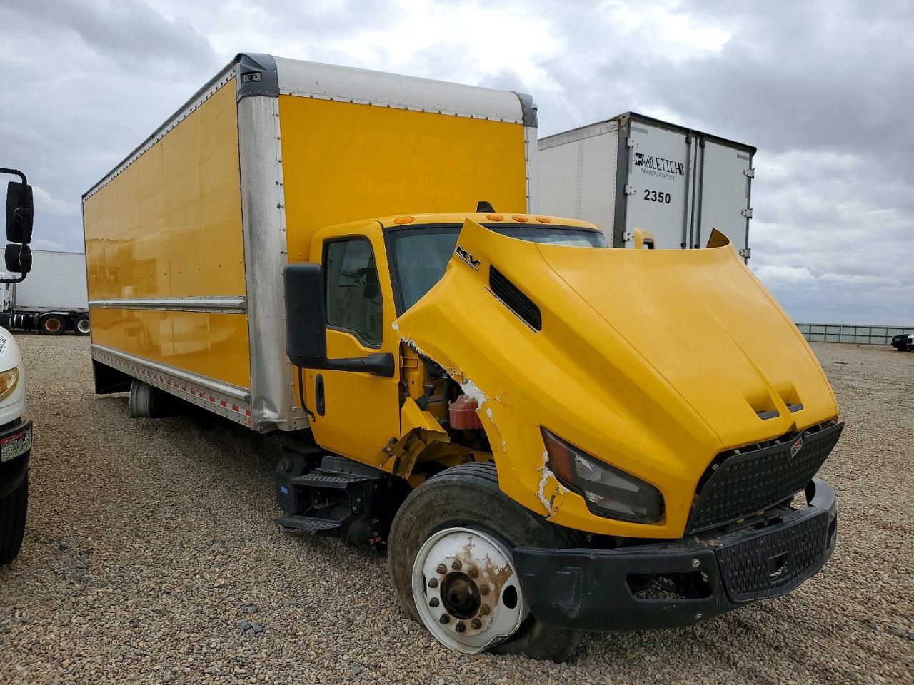 2023 International MV607 BOX Truck