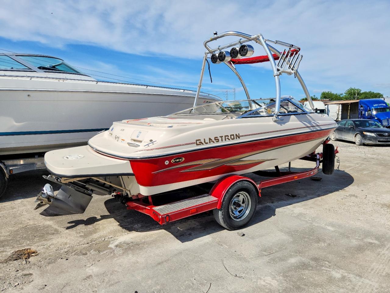 2003 Glasstron Boat-Boat