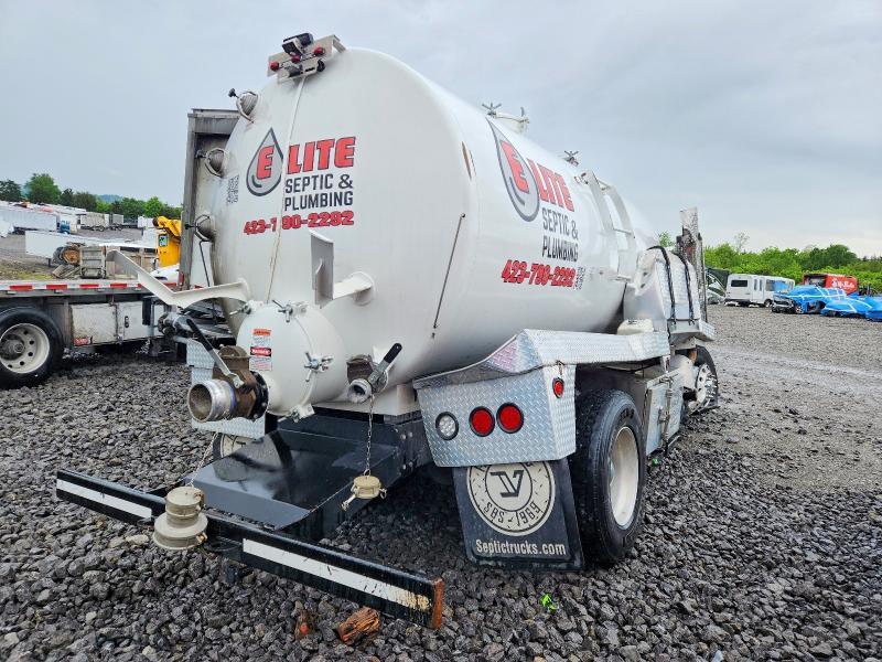 2012 Peterbilt Tractor 2012 Peterbilt 337 Tank Truck