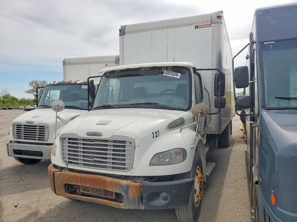 2013 Freigliner 2013 Freightliner Business Class M2 BOX Truck
