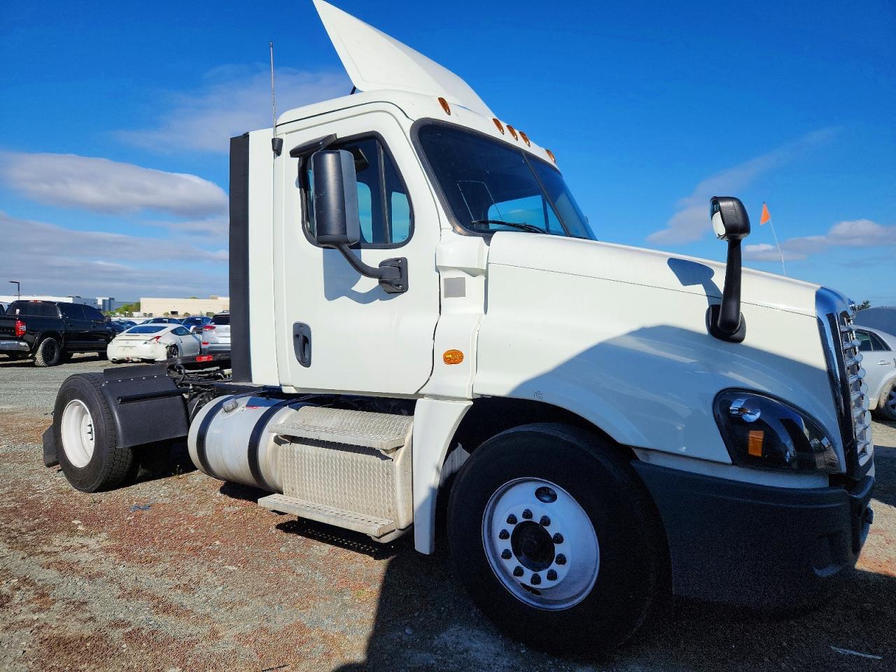2018 Freigliner 2018 Freightliner Cascadia 125 Semi Truck