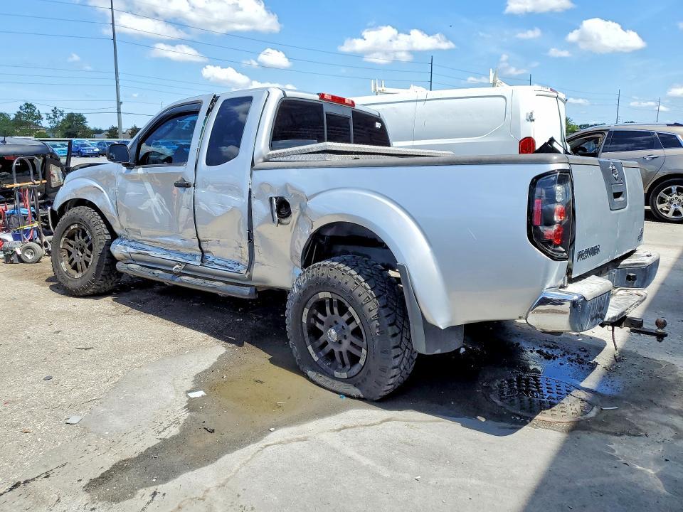 2010 Nissan Frontier XE