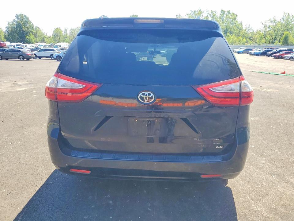 2015 Toyota Sienna le