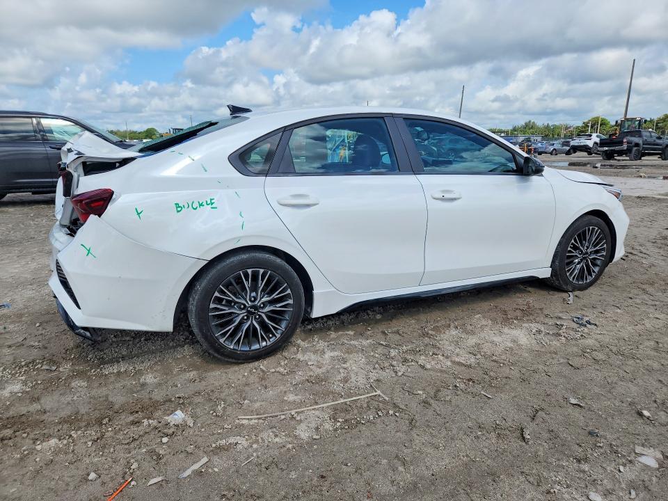 2024 KIA Forte gt Line