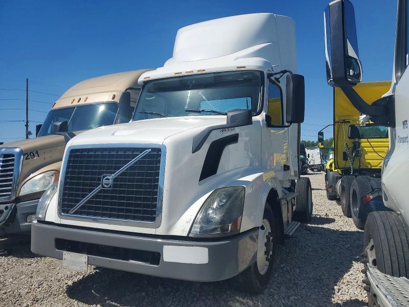 2017 Volvo VN VNL