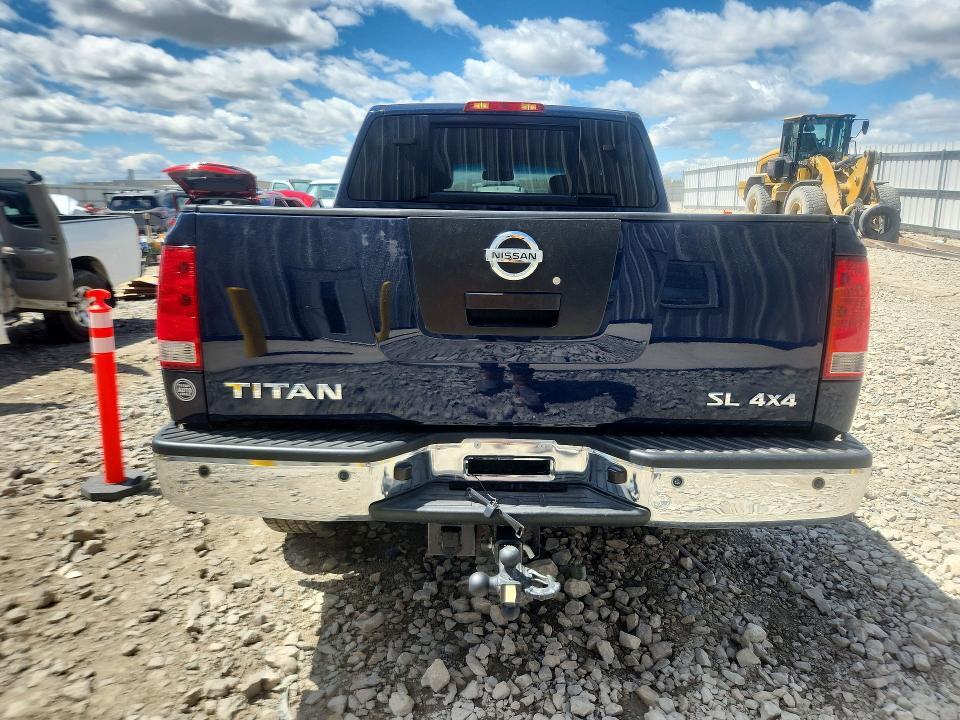2011 Nissan Titan SV