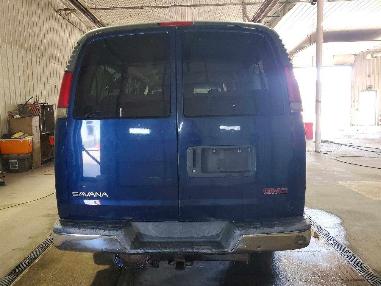 2002 GMC Savana G3500