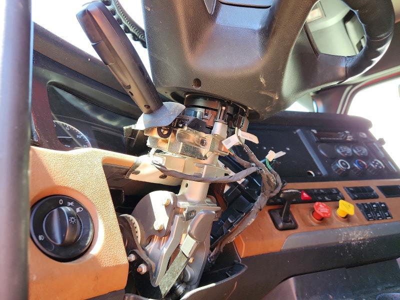 2021 Freightliner Cascadia 1