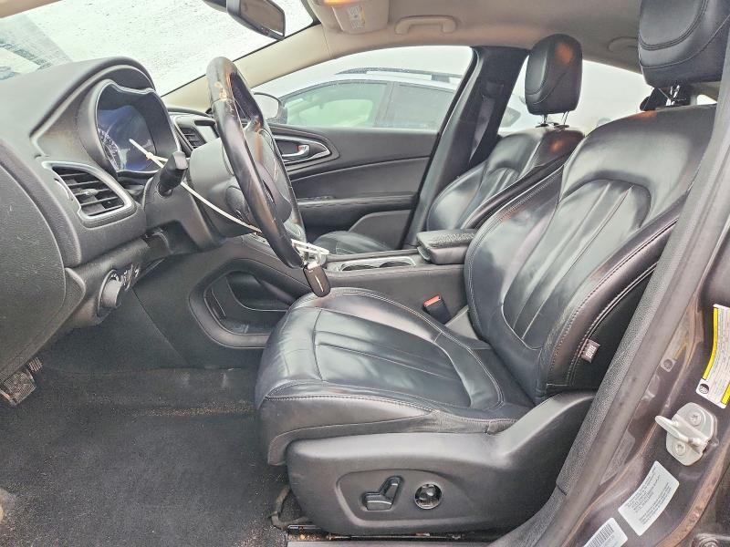 2016 Chrysler 200 Limited