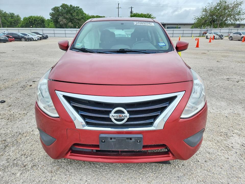 2019 Nissan Versa sv