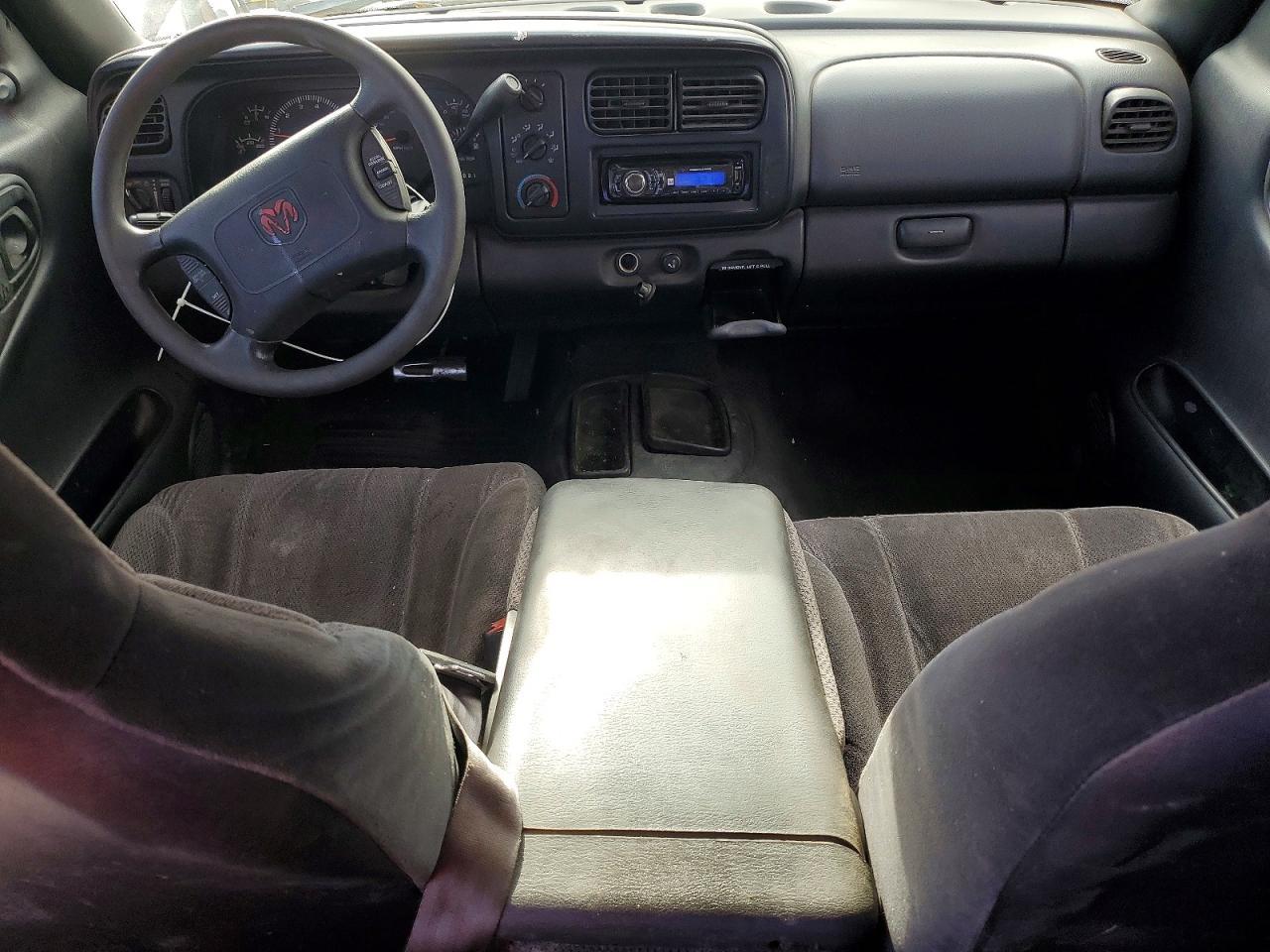 2000 Dodge Dakota Quattro